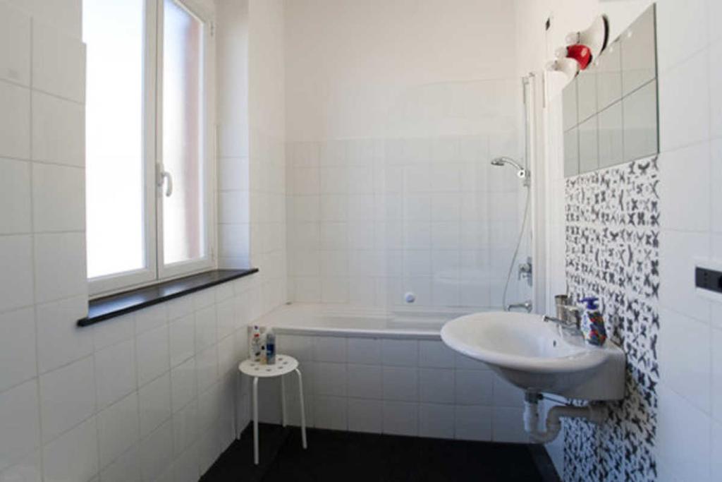 Sunflower Apartment With Private Terrace And Lift Генуя Экстерьер фото